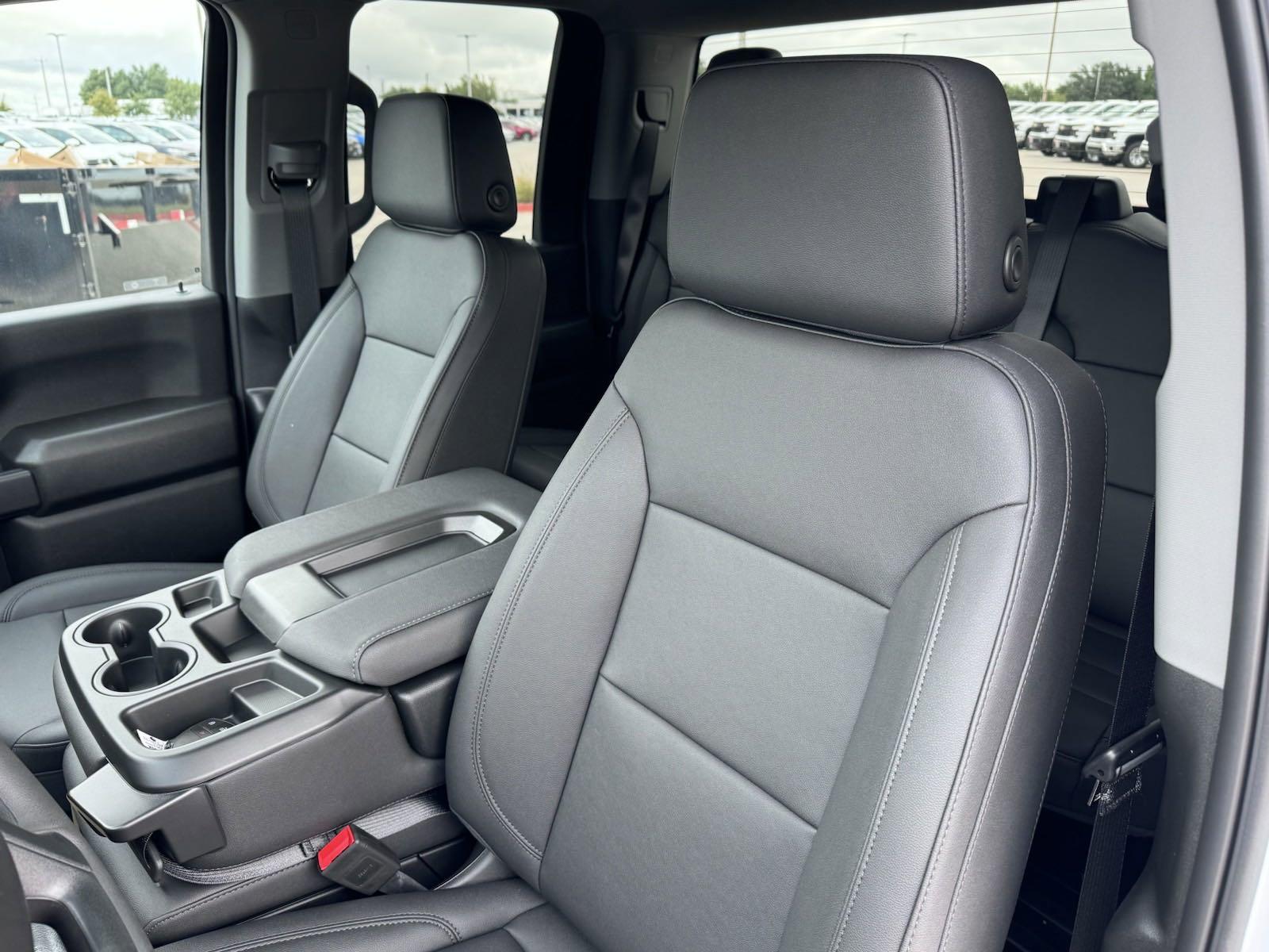 2025 Chevrolet Silverado 3500 HD Vehicle Photo in GEORGETOWN, TX 78626-7508
