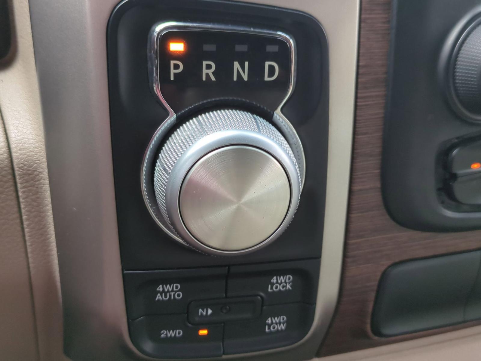 2017 Ram 1500 Vehicle Photo in BARTLETT, TN 38133-4101