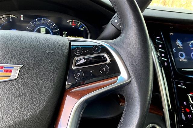 2020 Cadillac Escalade Vehicle Photo in KANSAS CITY, MO 64114-4545