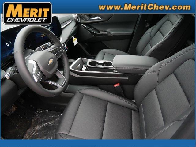 2025 Chevrolet Equinox Vehicle Photo in MAPLEWOOD, MN 55119-4794