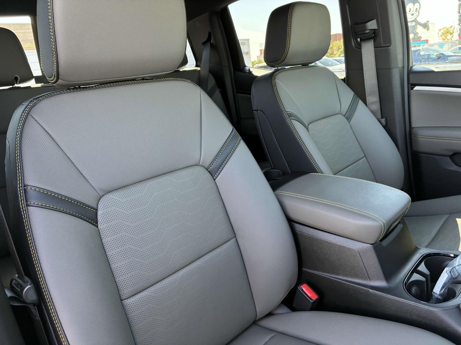2025 Chevrolet Colorado Vehicle Photo in LOS ANGELES, CA 90007-3794