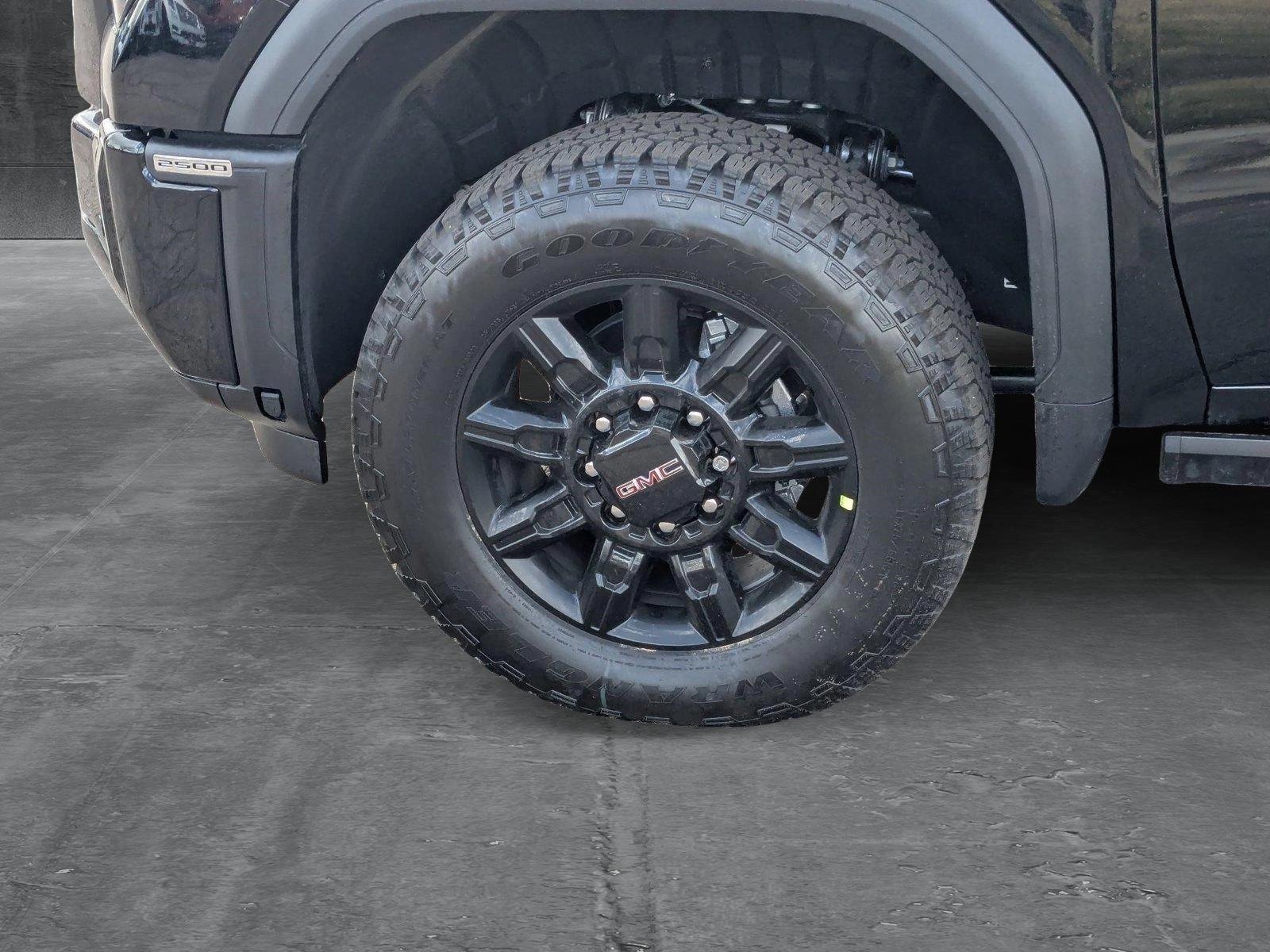 2025 GMC Sierra 2500 HD Vehicle Photo in LONE TREE, CO 80124-2750