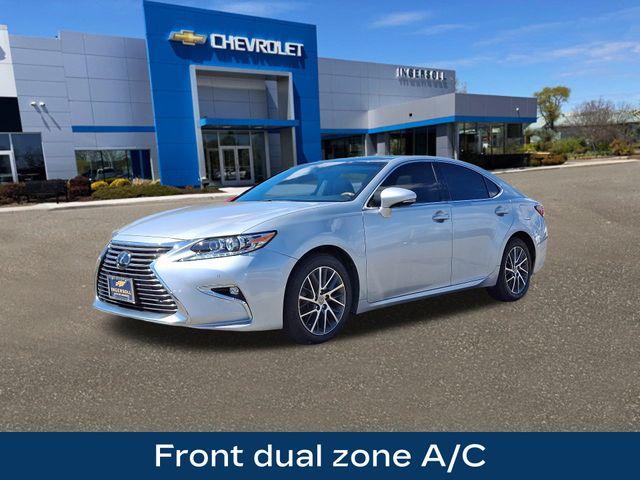 2017 Lexus ES 350 Vehicle Photo in DANBURY, CT 06810-5034