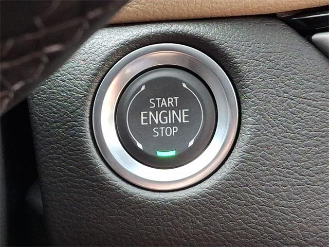 2025 Cadillac XT4 Vehicle Photo in ALLENTOWN, PA 18103-7399