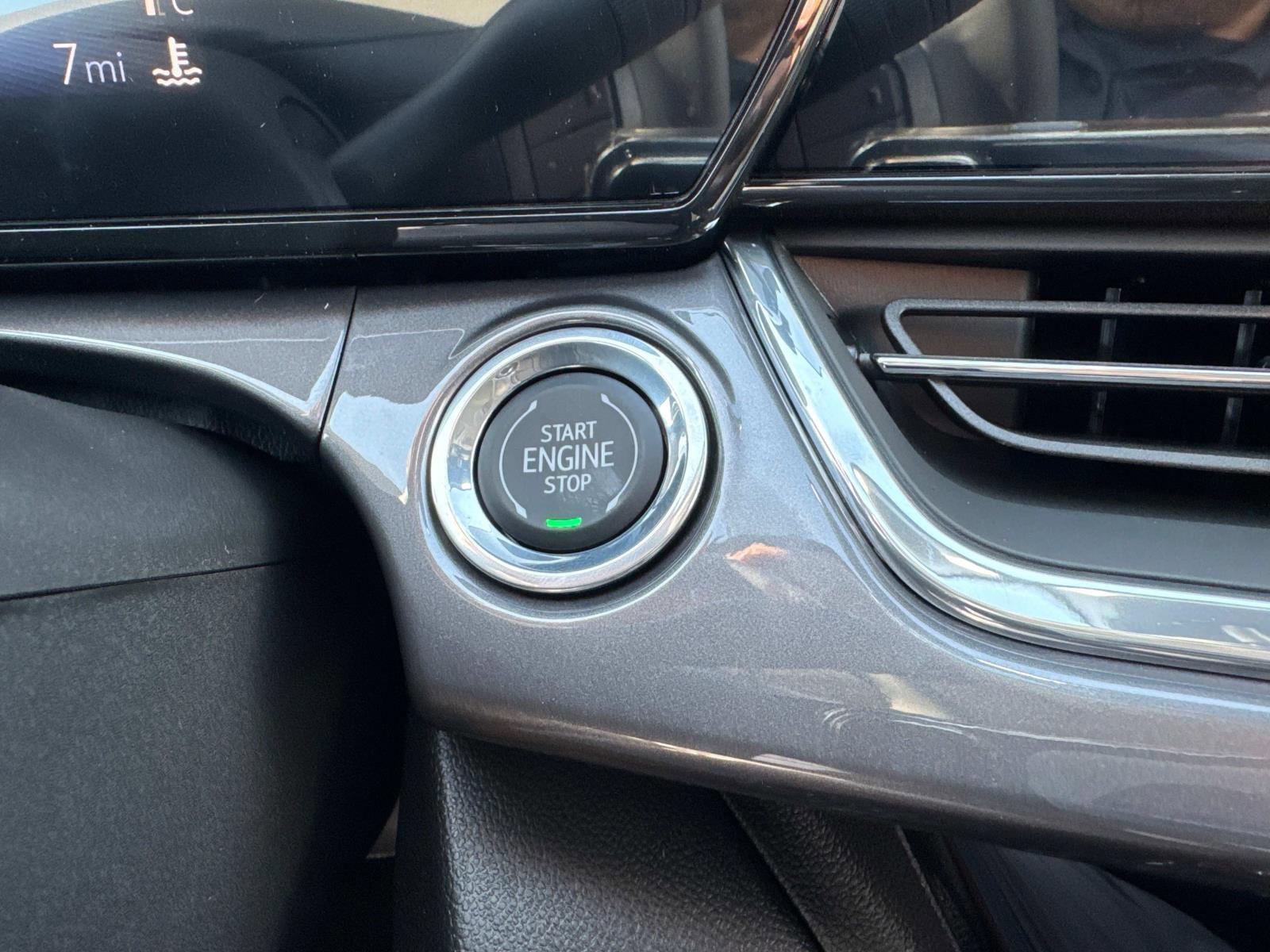 2025 Chevrolet Trax Vehicle Photo in LOS ANGELES, CA 90007-3794