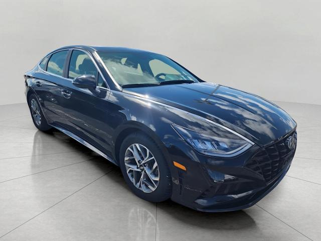 2022 Hyundai SONATA Vehicle Photo in Appleton, WI 54913