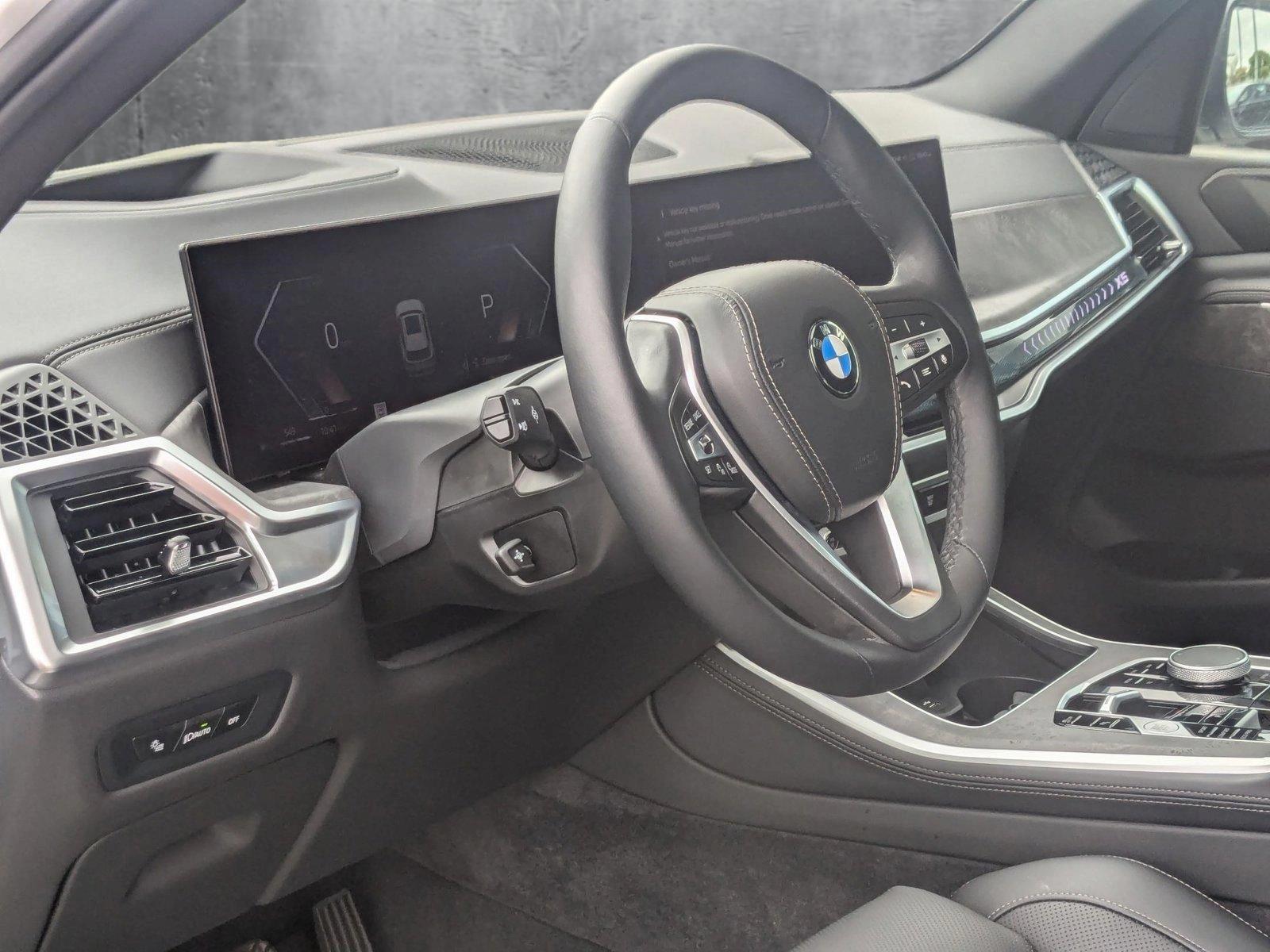 2025 BMW X5 sDrive40i Vehicle Photo in Valencia, CA 91355