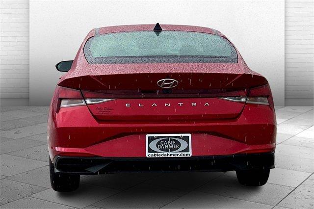 2021 Hyundai Elantra Vehicle Photo in TOPEKA, KS 66609-0000
