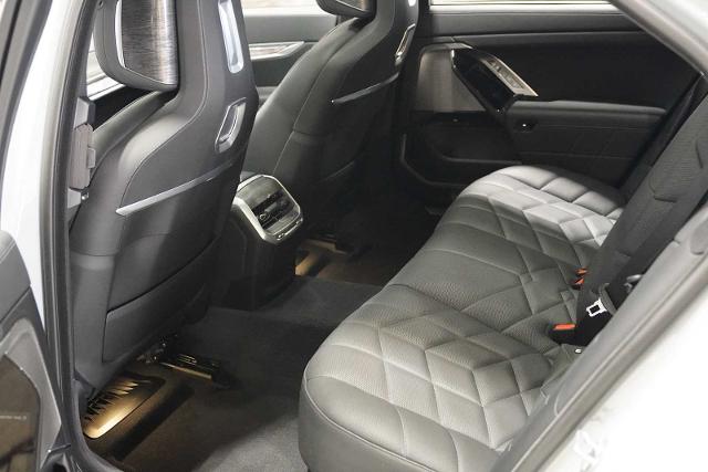 2023 BMW 760i xDrive Vehicle Photo in GRAPEVINE, TX 76051