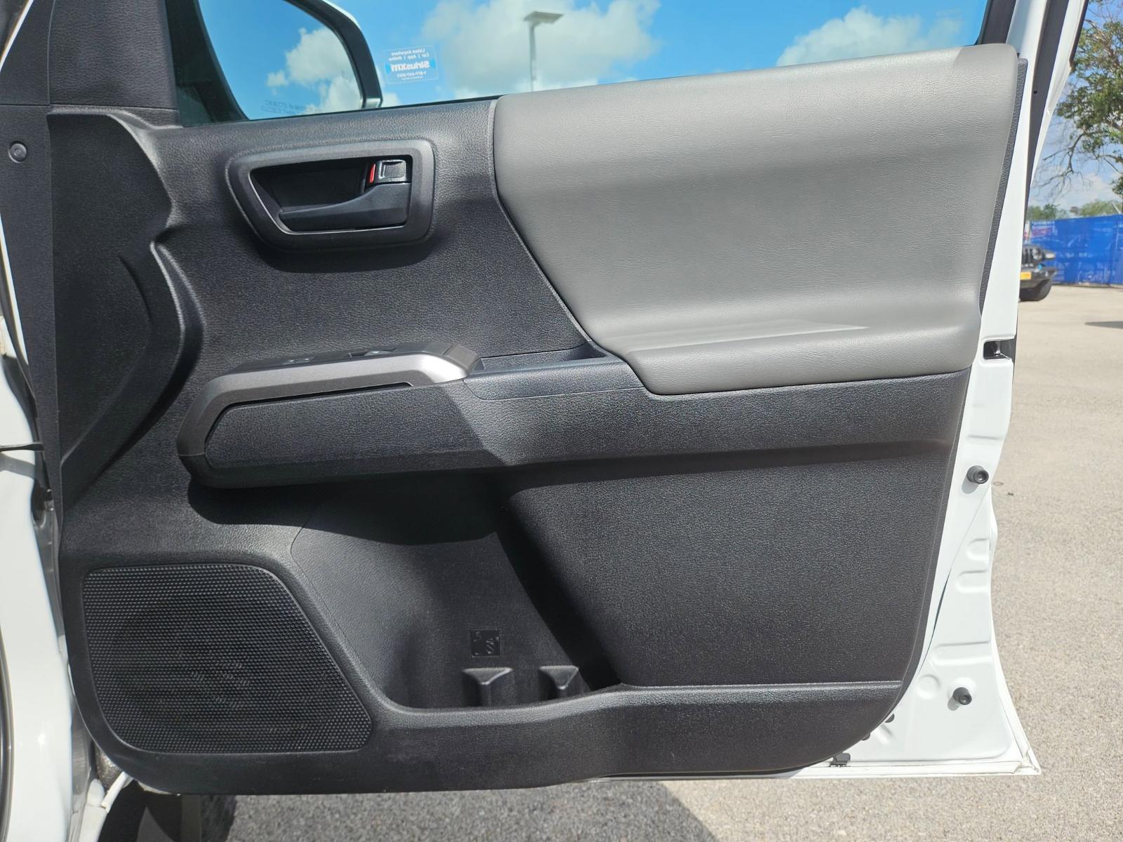 2023 Toyota Tacoma 4WD Vehicle Photo in Seguin, TX 78155
