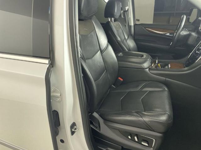 2018 Cadillac Escalade Vehicle Photo in GILBERT, AZ 85297-0402