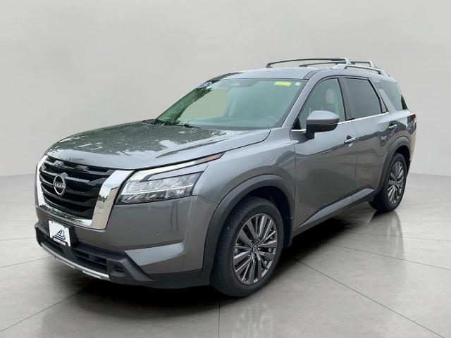 2023 Nissan Pathfinder Vehicle Photo in Kaukauna, WI 54130