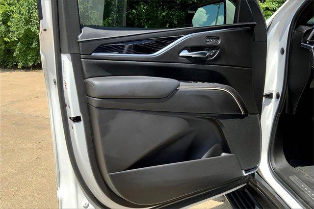 2023 Cadillac Escalade Vehicle Photo in KANSAS CITY, MO 64114-4545