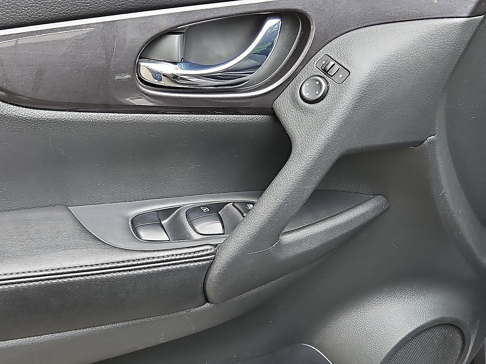 2018 Nissan Rogue Vehicle Photo in Jenkintown, PA 19046