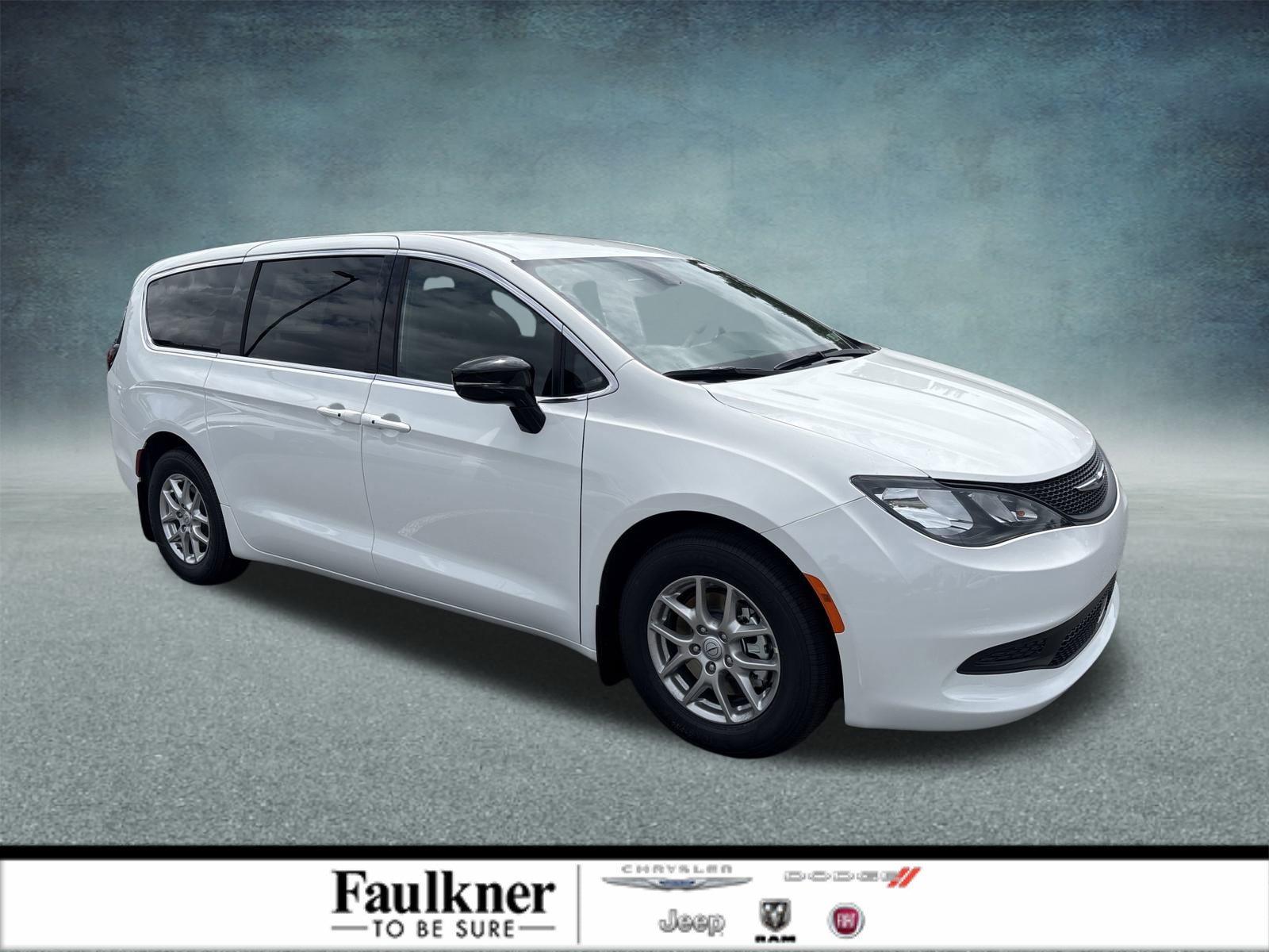 2025 Chrysler Voyager Vehicle Photo in Mechanicsburg, PA 17050-1707