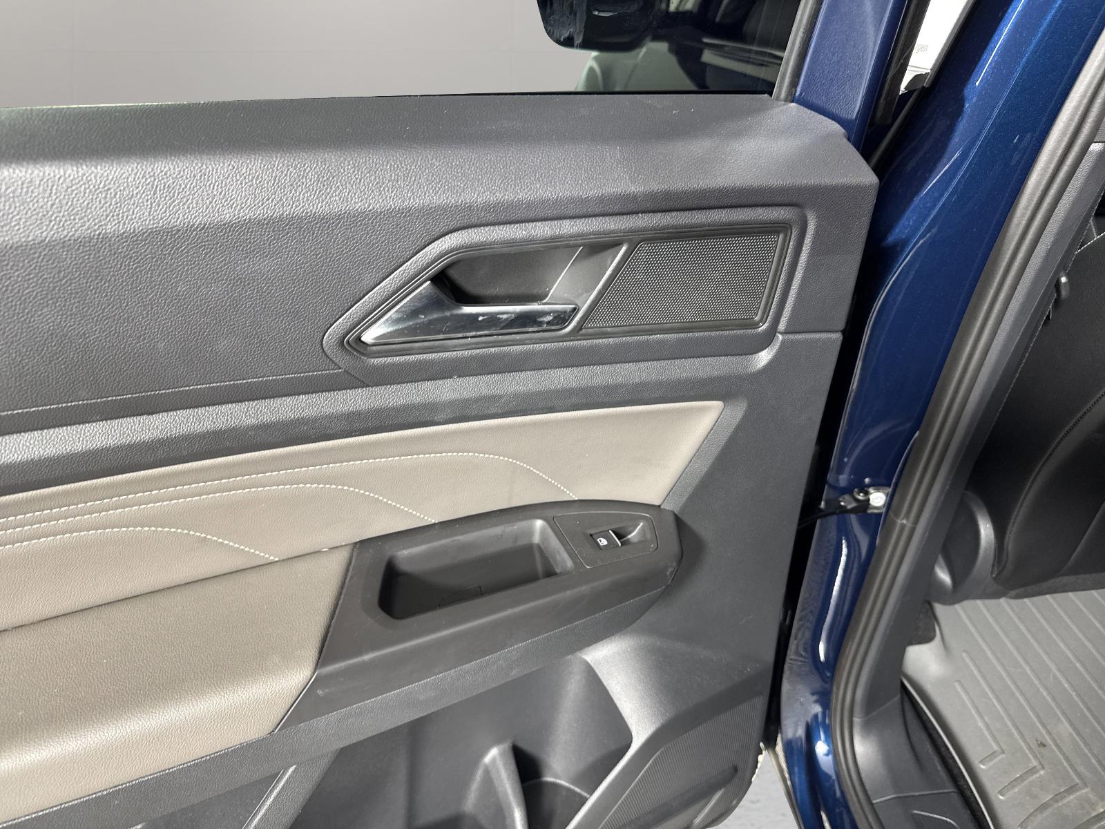 2023 Volkswagen Atlas Cross Sport Vehicle Photo in Georgetown, TX 78626