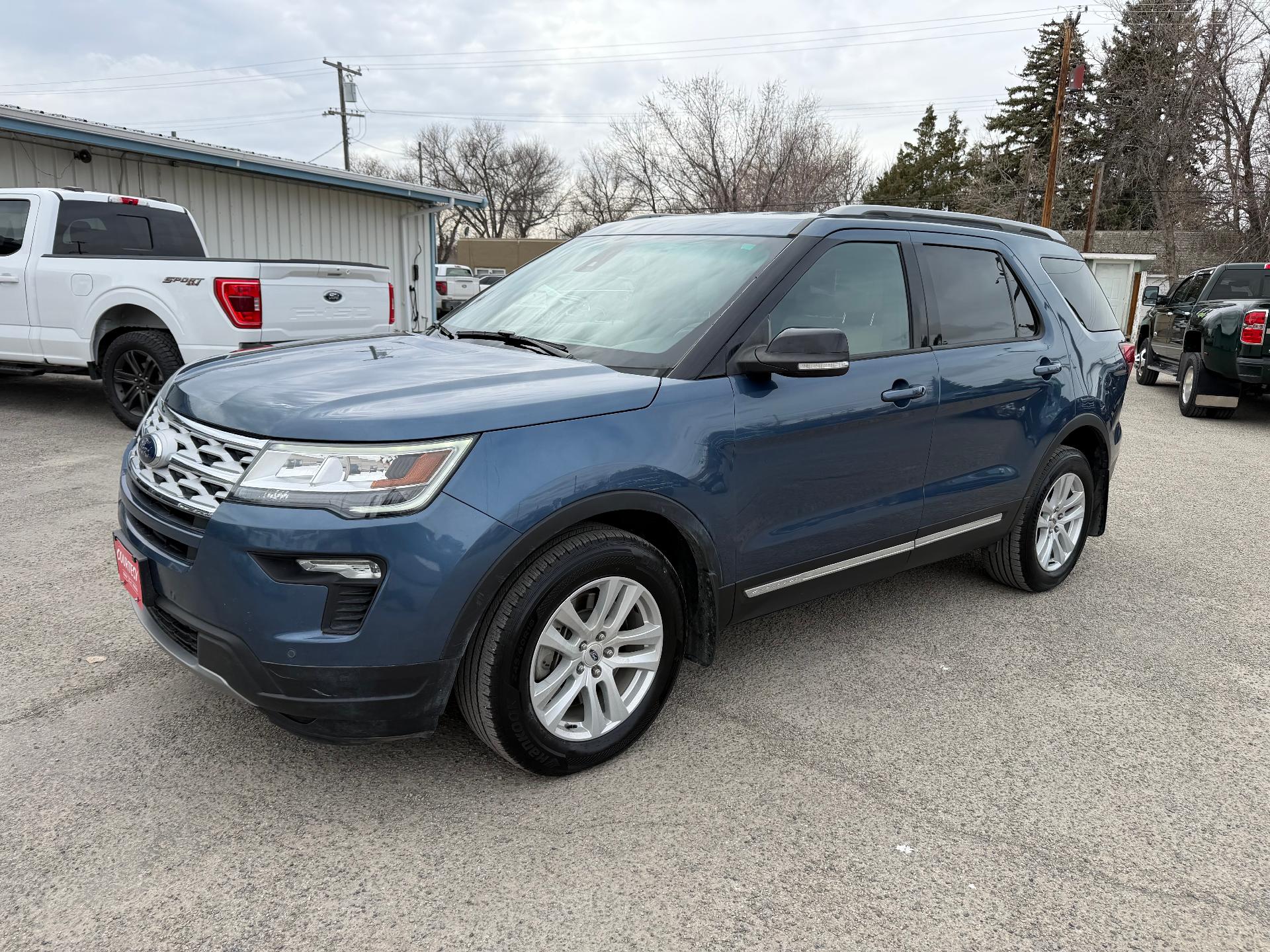 Blue Metallic 2018 Ford Explorer XLT AWD SUV / Crossover All-Wheel Drive 6-Speed Automatic