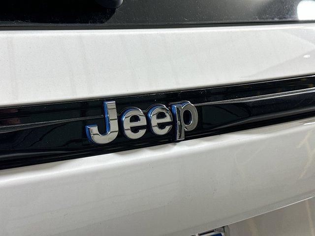 2024 Jeep Grand Cherokee 4xe Vehicle Photo in Doylsetown, PA 18901