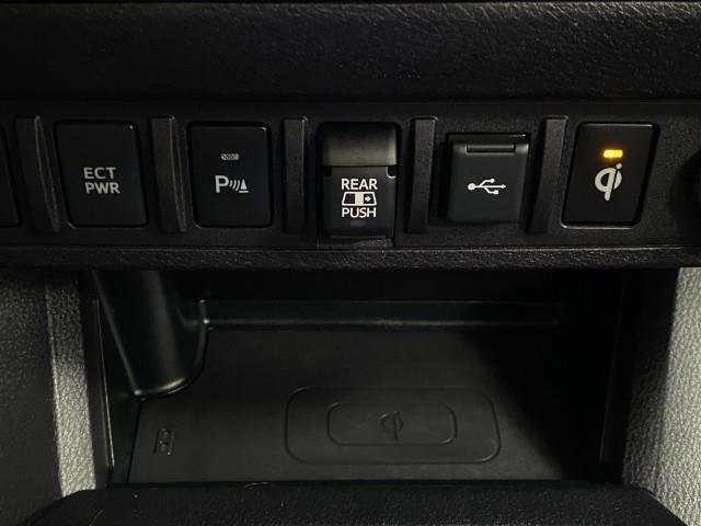 2021 Toyota Tacoma 4WD Vehicle Photo in Appleton, WI 54913
