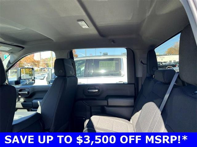 2025 GMC Sierra 3500HD Vehicle Photo in CHICOPEE, MA 01020-5001
