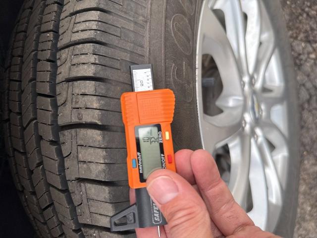 2021 Chevrolet Equinox Vehicle Photo in MANHATTAN, KS 66502-5036