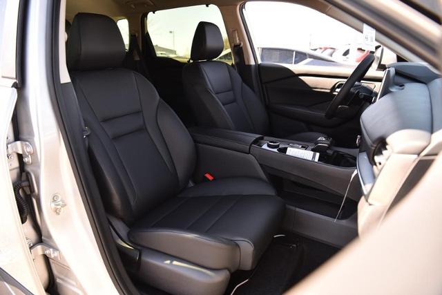 2025 Nissan Rogue Vehicle Photo in Ballwin, MO 63011