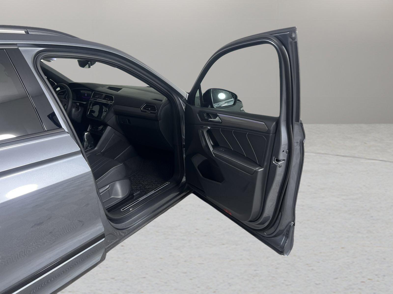 2024 Volkswagen Tiguan Vehicle Photo in Georgetown, TX 78626