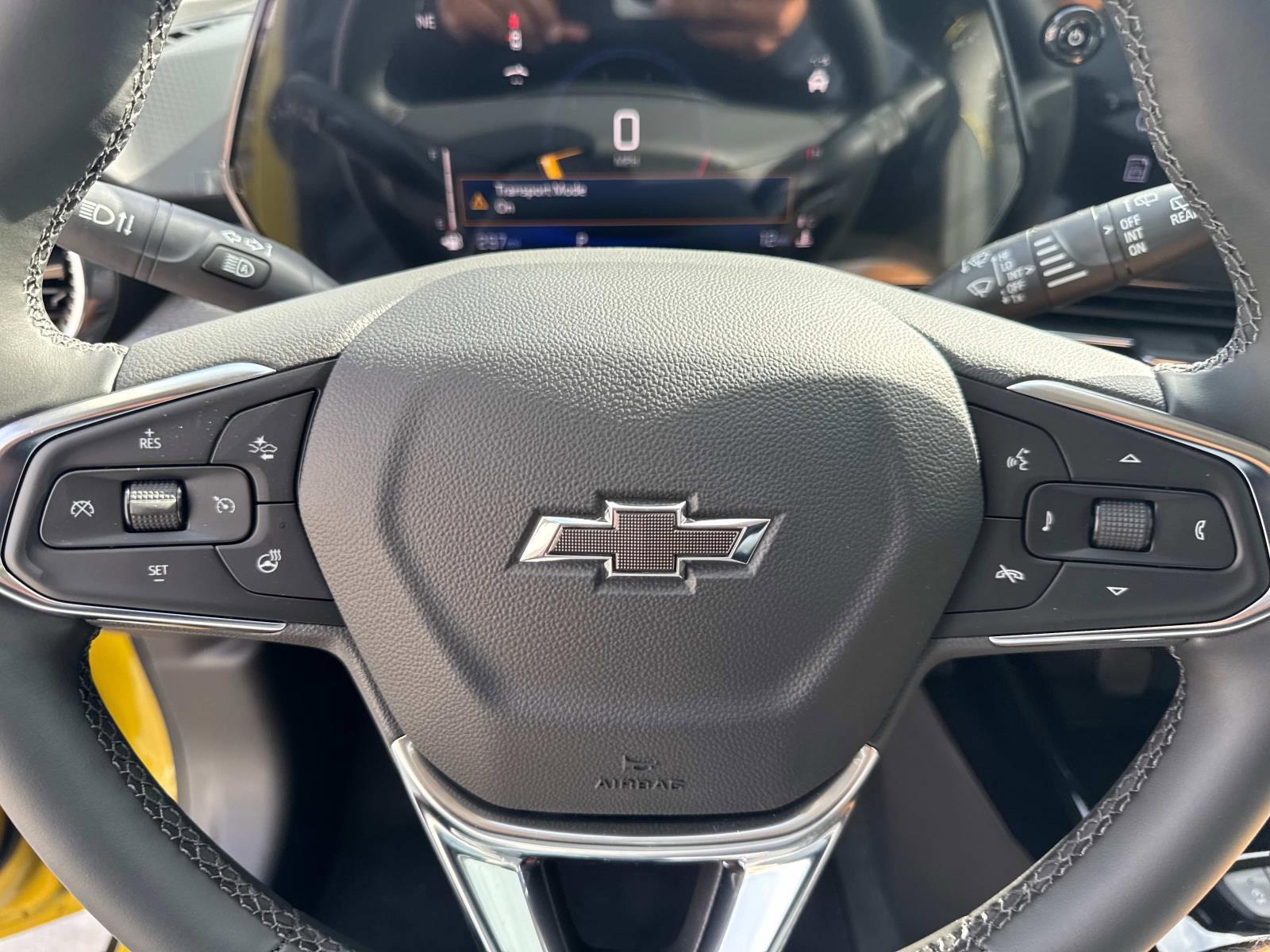 2025 Chevrolet Trax Vehicle Photo in LOS ANGELES, CA 90007-3794