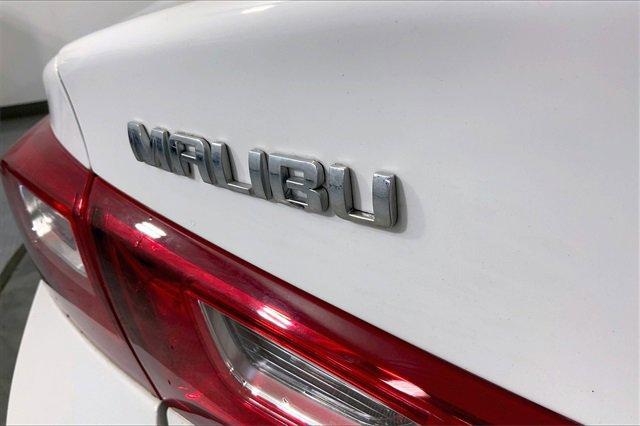 2020 Chevrolet Malibu Vehicle Photo in INDEPENDENCE, MO 64055-1377