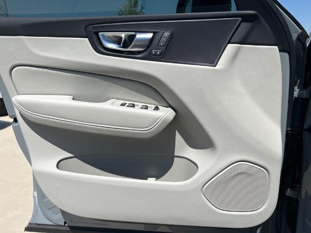 2025 Volvo XC60 Plug-In Hybrid Vehicle Photo in Grapevine, TX 76051