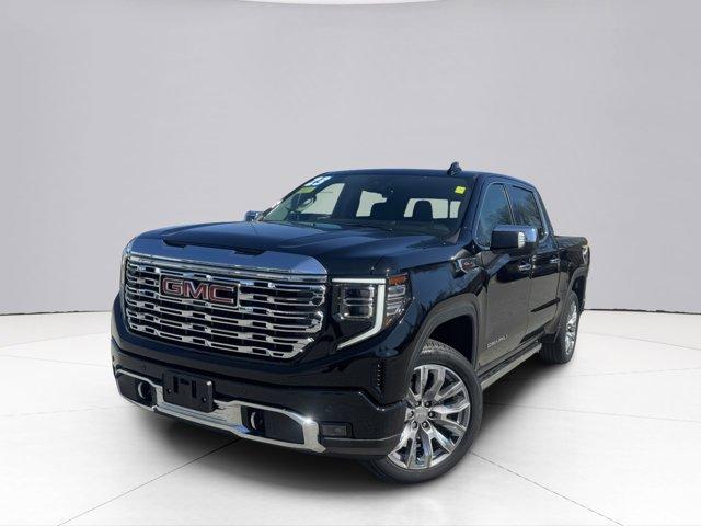 2023 GMC Sierra 1500 Vehicle Photo in LEOMINSTER, MA 01453-2952