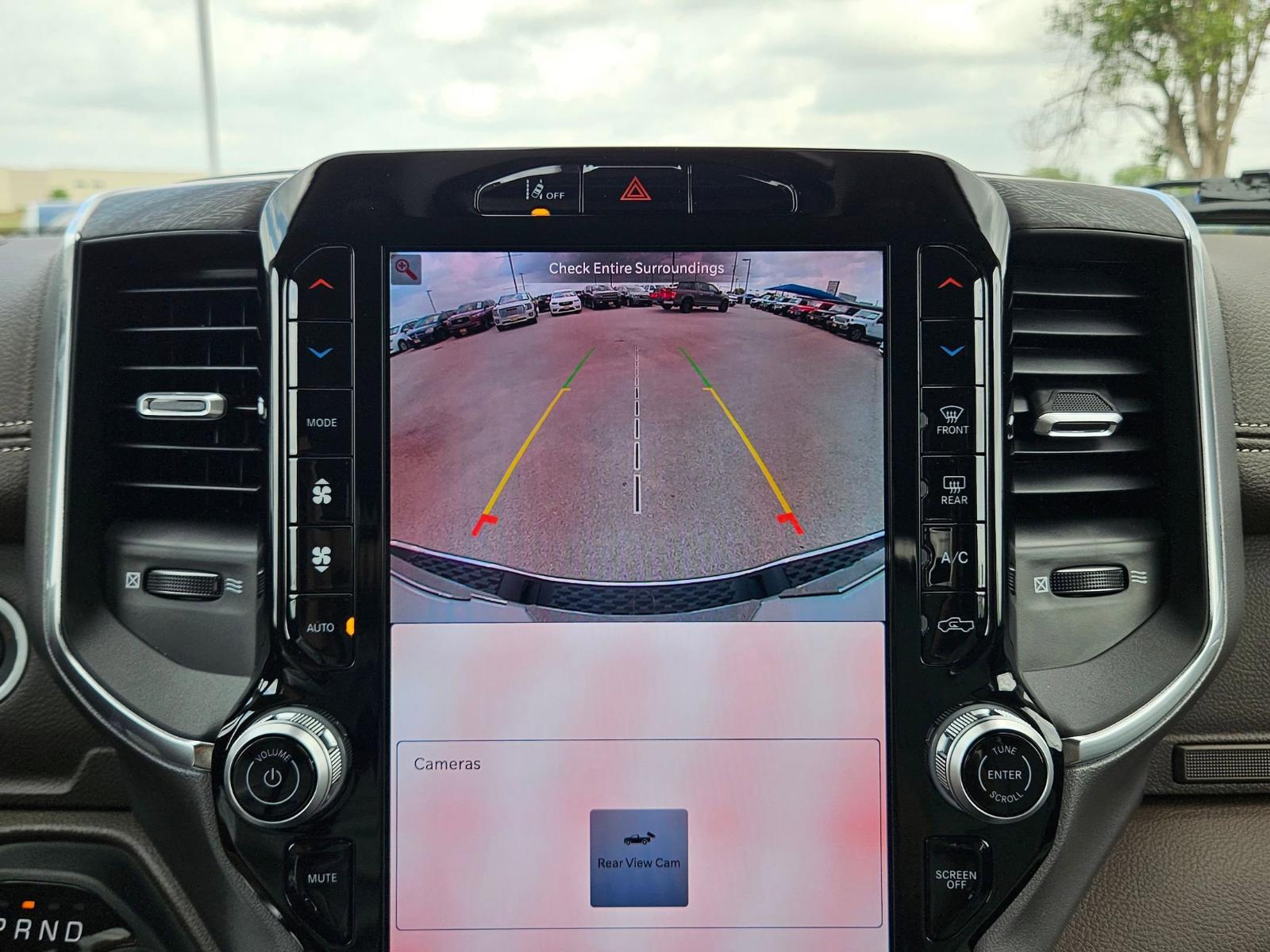 2025 Ram 1500 Vehicle Photo in Seguin, TX 78155