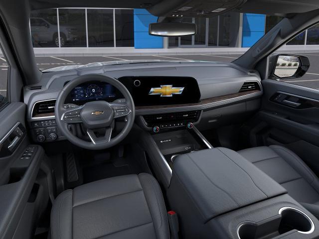 2025 Chevrolet Suburban Vehicle Photo in Roslyn, NY 11576