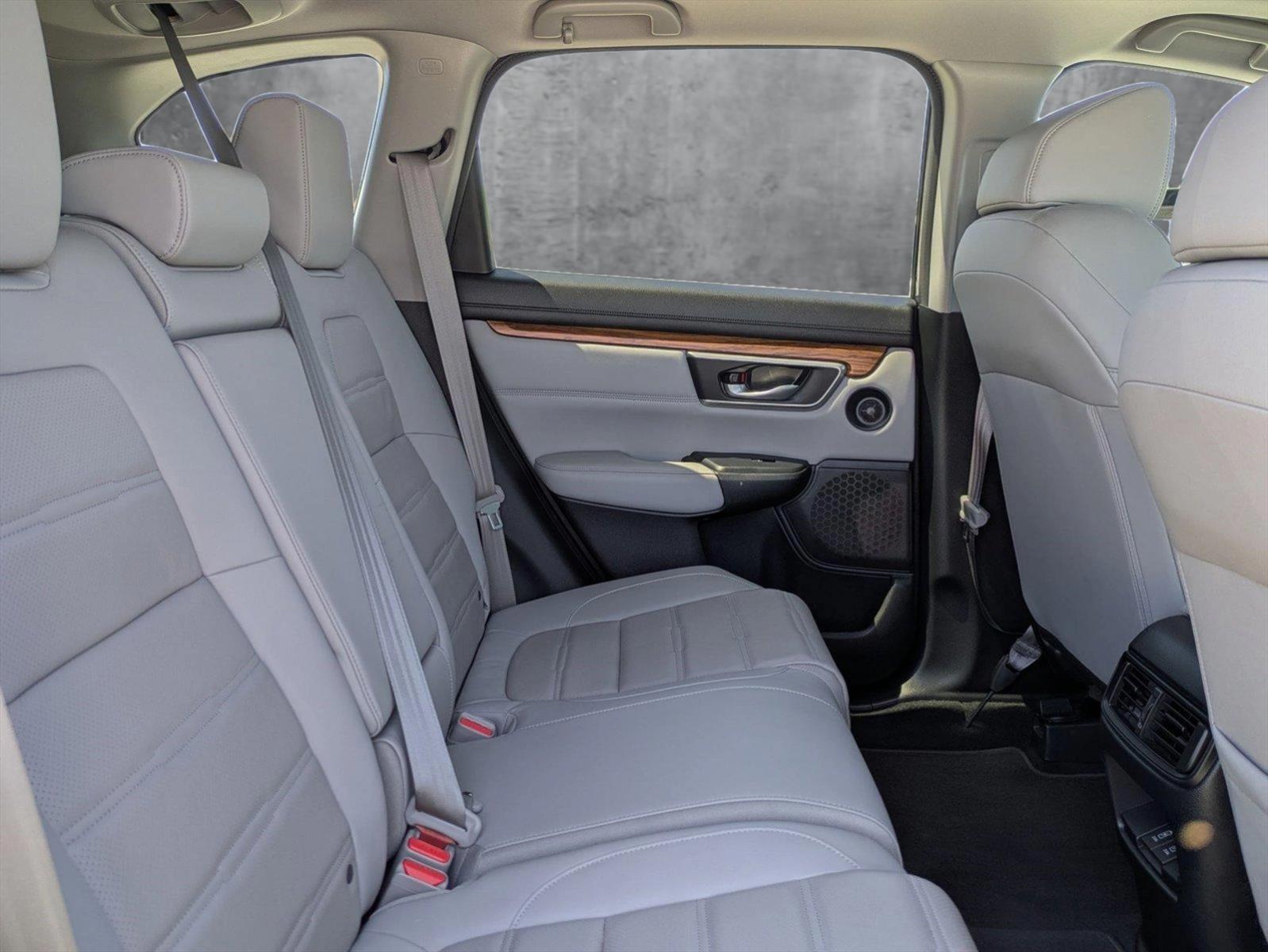 2022 Honda CR-V Vehicle Photo in Valencia, CA 91355