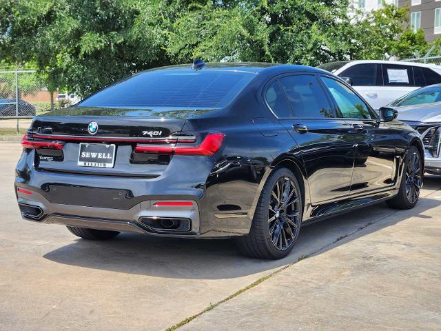 2021 BMW 740i Vehicle Photo in HOUSTON, TX 77079