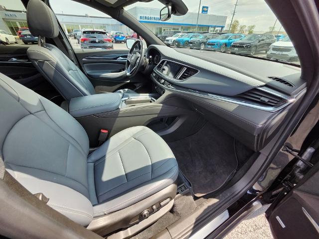2023 Buick Enclave Vehicle Photo in GREEN BAY, WI 54304-5303