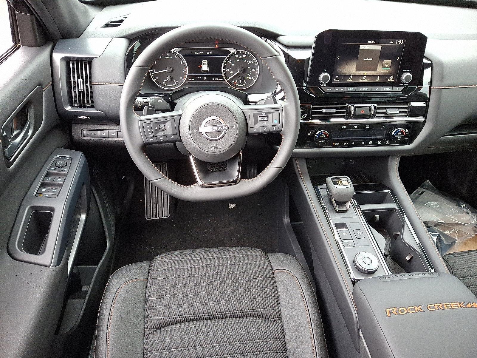 2025 Nissan Pathfinder Vehicle Photo in Mechanicsburg, PA 17050-2306