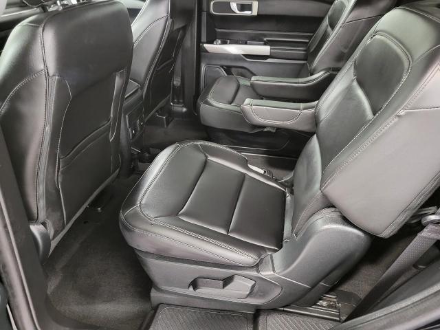 2023 Ford Explorer Vehicle Photo in Neenah, WI 54956
