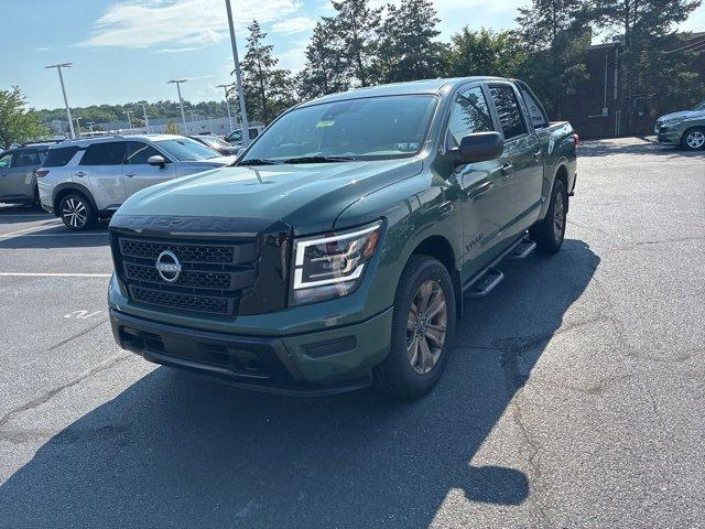 2024 Nissan Titan Vehicle Photo in Harrisburg, PA 17111-1033
