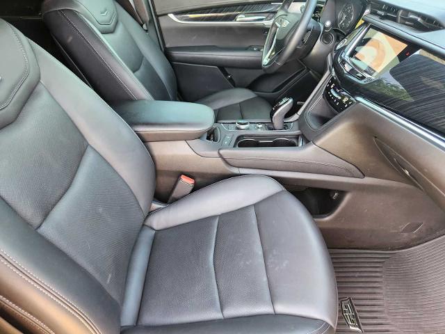 2022 Cadillac XT6 Vehicle Photo in DENTON, TX 76210-9321