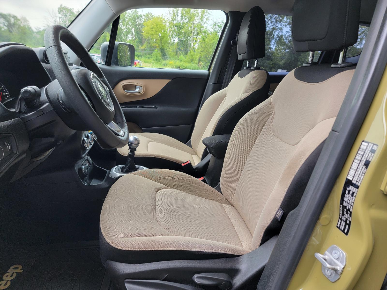 2015 Jeep Renegade Vehicle Photo in Harrisburg, PA 17111