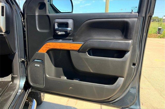 2017 Chevrolet Silverado 1500 Vehicle Photo in TOPEKA, KS 66609-0000