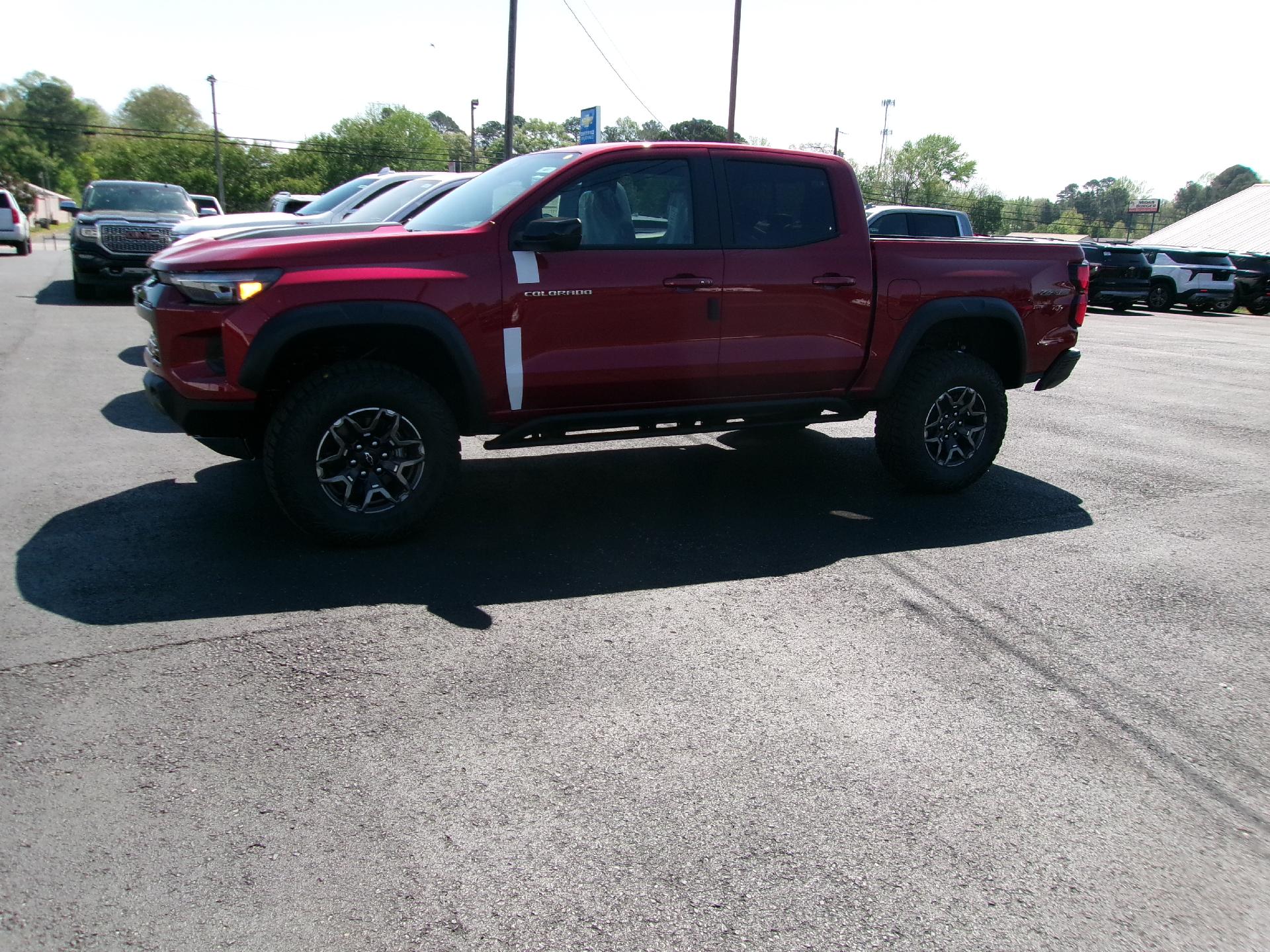 Radiant Red Tintcoat 2026 Chevrolet Colorado ZR2 Crew Cab 4WD Pickup Truck Four-Wheel Drive 8-Speed Automatic