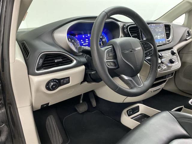 2023 Chrysler Pacifica Vehicle Photo in PORTLAND, OR 97225-3518