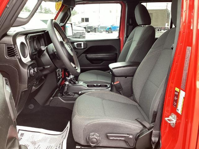 2024 Jeep Wrangler Vehicle Photo in Gardner, MA 01440