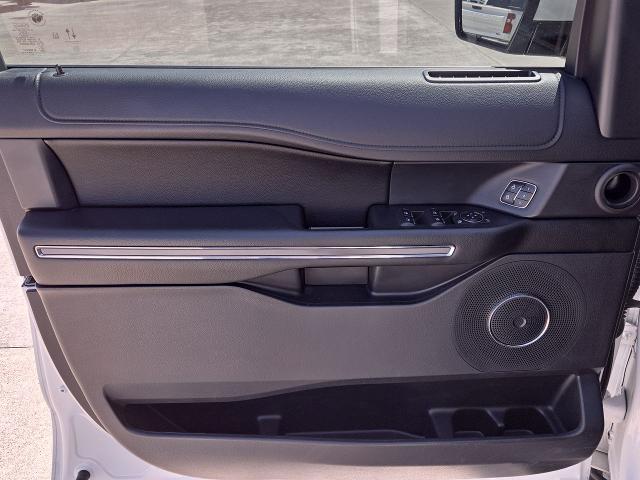 2020 Ford Expedition Vehicle Photo in NEDERLAND, TX 77627-8017