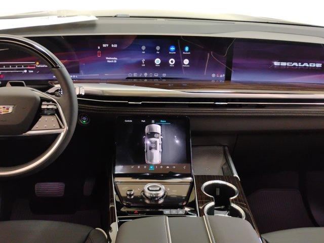 2025 Cadillac Escalade Vehicle Photo in PINEVILLE, NC 28134-8495