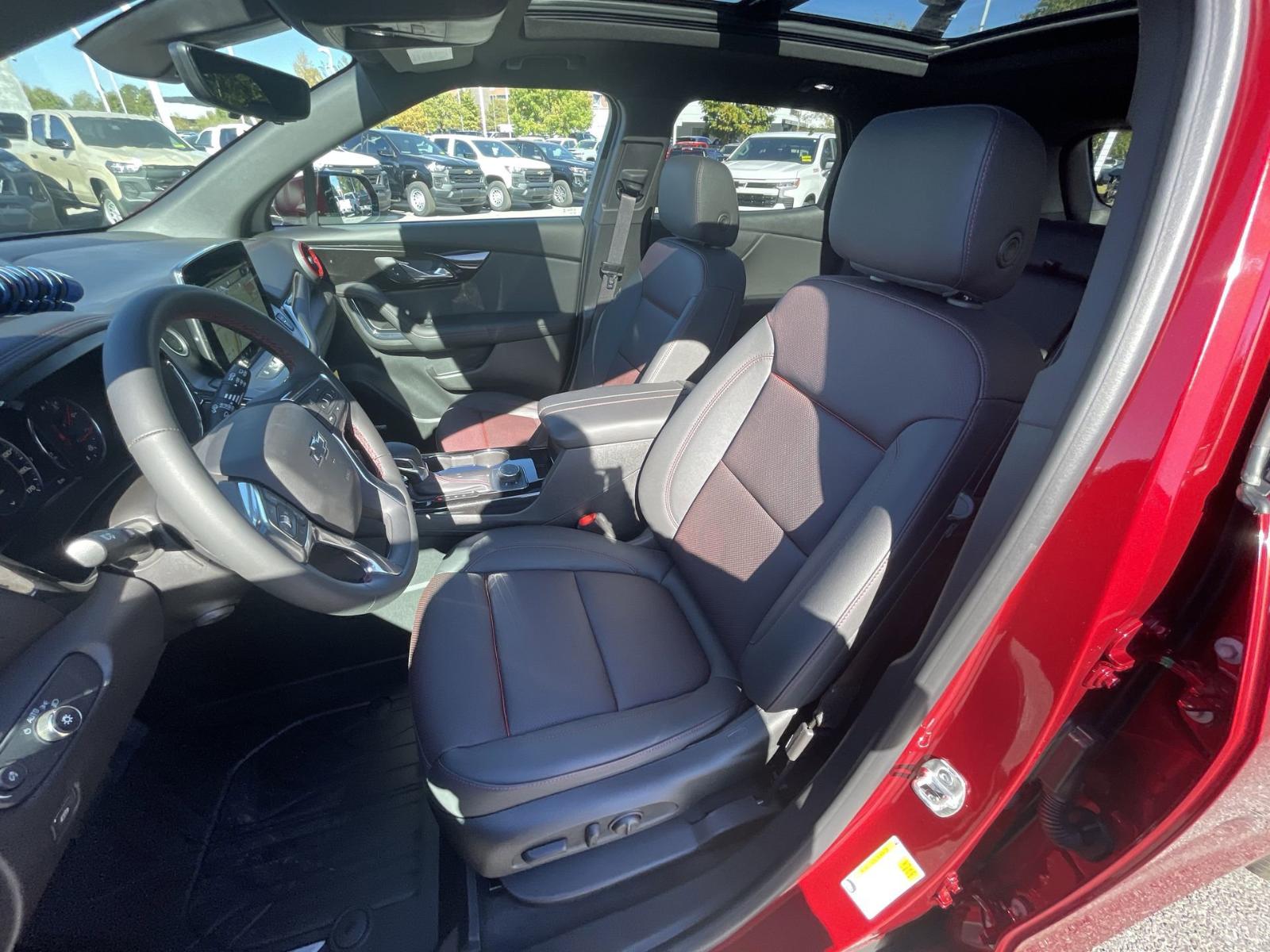 2025 Chevrolet Blazer Vehicle Photo in BENTONVILLE, AR 72712-4322