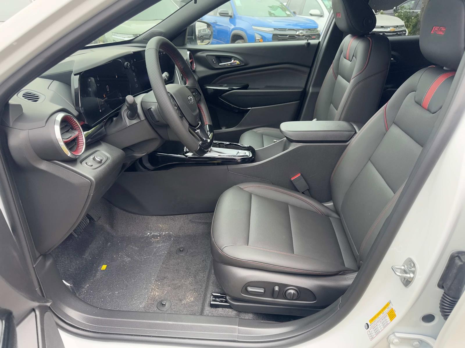 2025 Chevrolet Trax Vehicle Photo in LOS ANGELES, CA 90007-3794