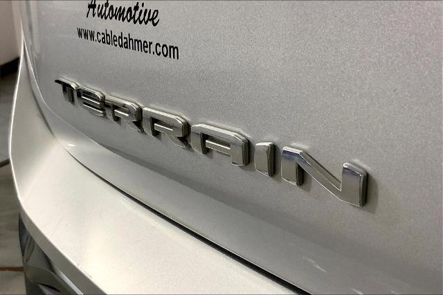 2022 GMC Terrain Vehicle Photo in Lees Summit, MO 64086